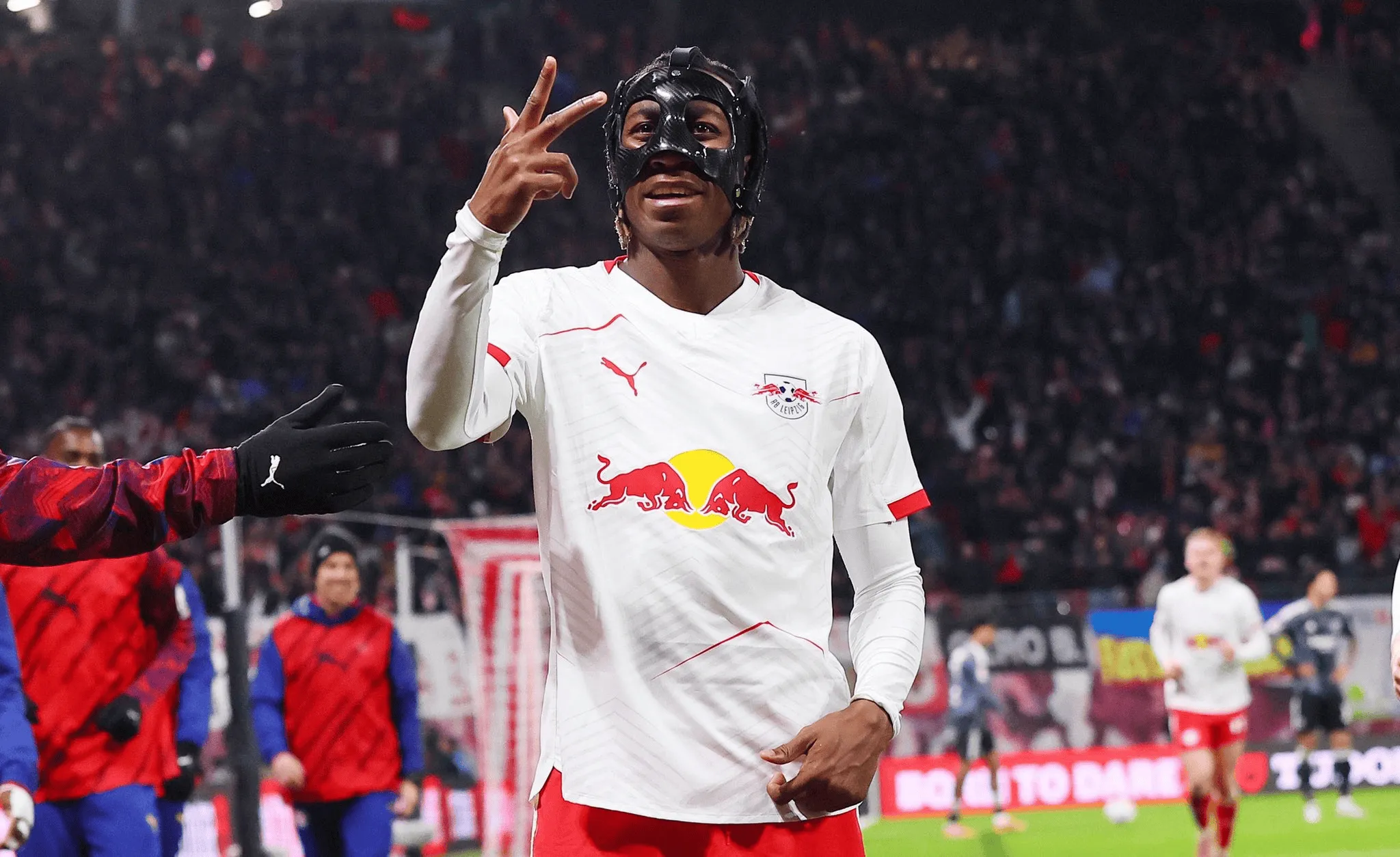 罗马诺：巴萨加入莱比锡边锋迪奥曼德争夺，与曼联拜仁竞争